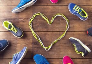 Tênis de corrida de rua